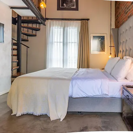 Pop Hotel 5*