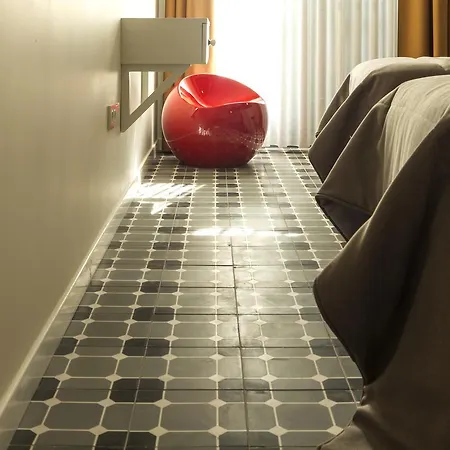 Pop Hotel 5*